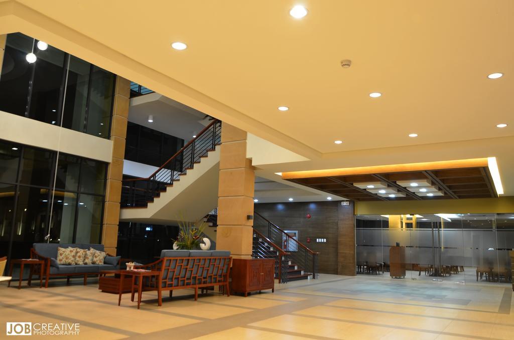 Rivermount Hotel And Resort Sarrat Dış mekan fotoğraf
