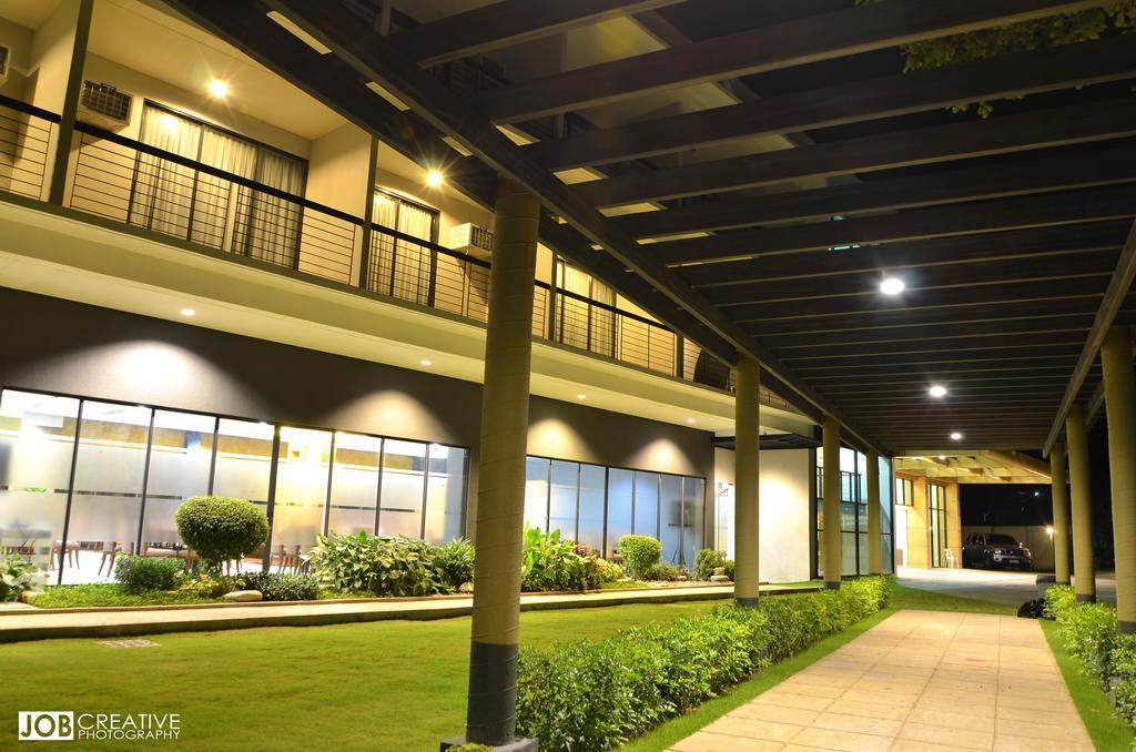 Rivermount Hotel And Resort Sarrat Dış mekan fotoğraf