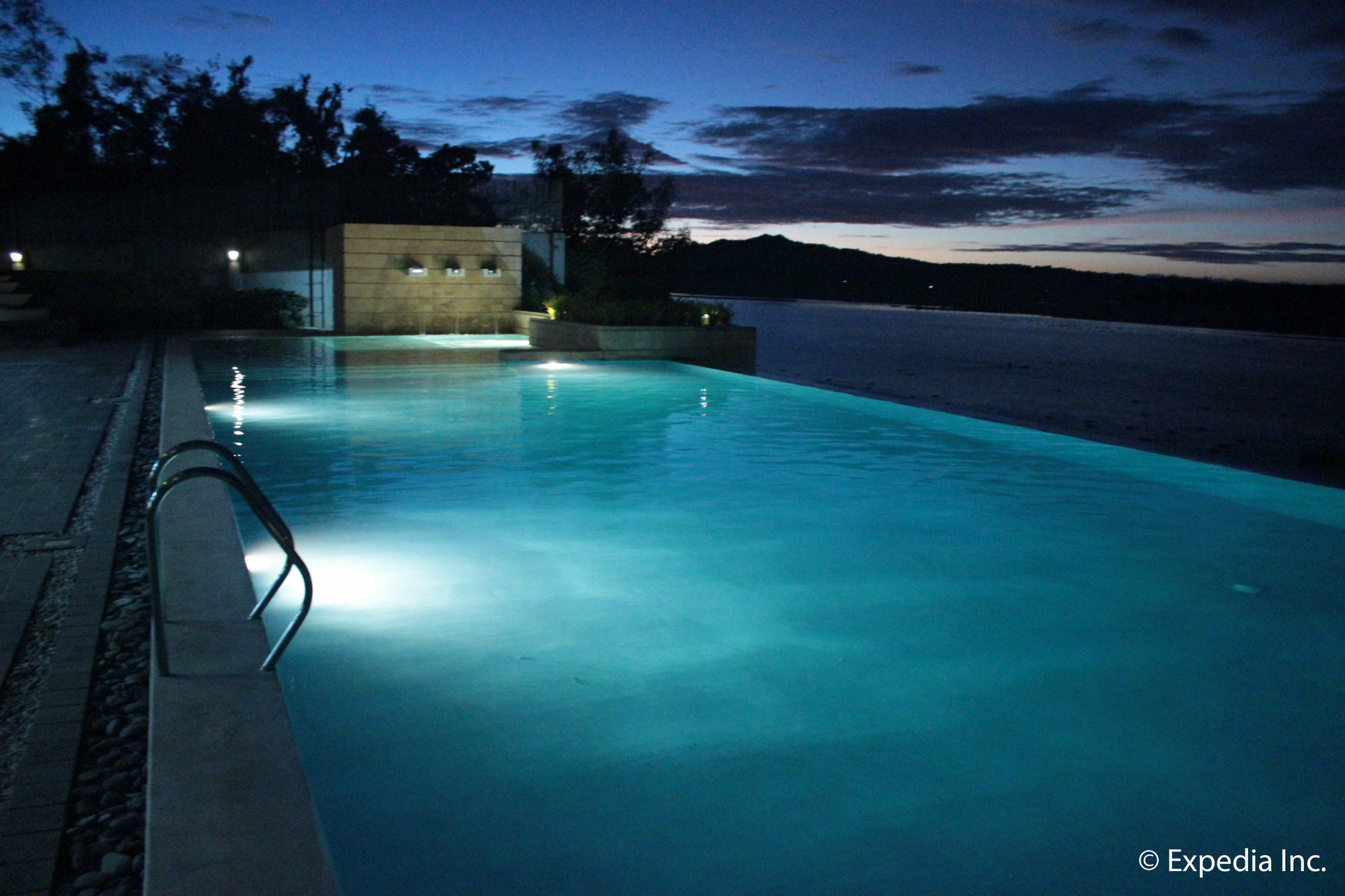 Rivermount Hotel And Resort Sarrat Dış mekan fotoğraf